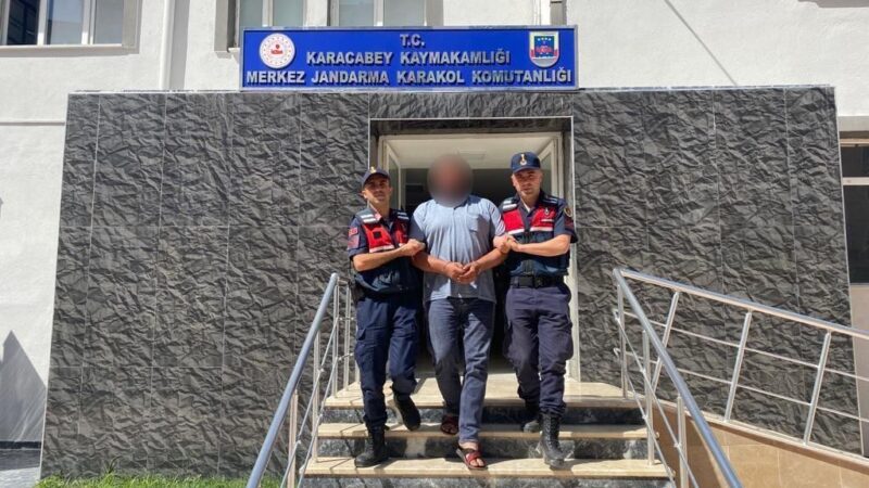 Bursa’da ceviz dolandırıcısı yakayı ele verdi Bursa’da bir kişiden ceviz için 20 bin lira alan ve