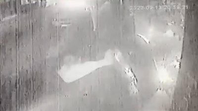 Bursa’da otomobille kafeye daldı…