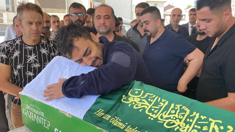 Derin dondurucuda cansız bedeni bulunmuştu! Gözyaşlarıyla veda