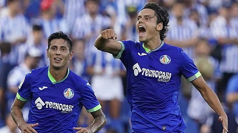 Süper Lig’de forma giyen yıldızlar, Avrupa’da takımlarını taşıdı Süper Lig'de forma giyip, Avrupa'ya transfer olan milli futbolcular ve