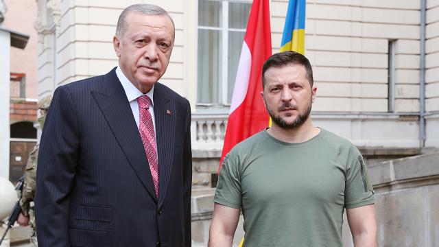 Cumhurbaşkanı Erdoğan, Zelenskiy ile telefonda görüştü