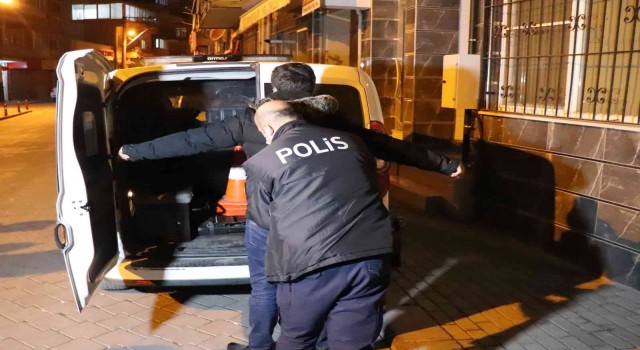 İğrenç olay! Eski eşi tarafından sokak ortasında tacize uğradı