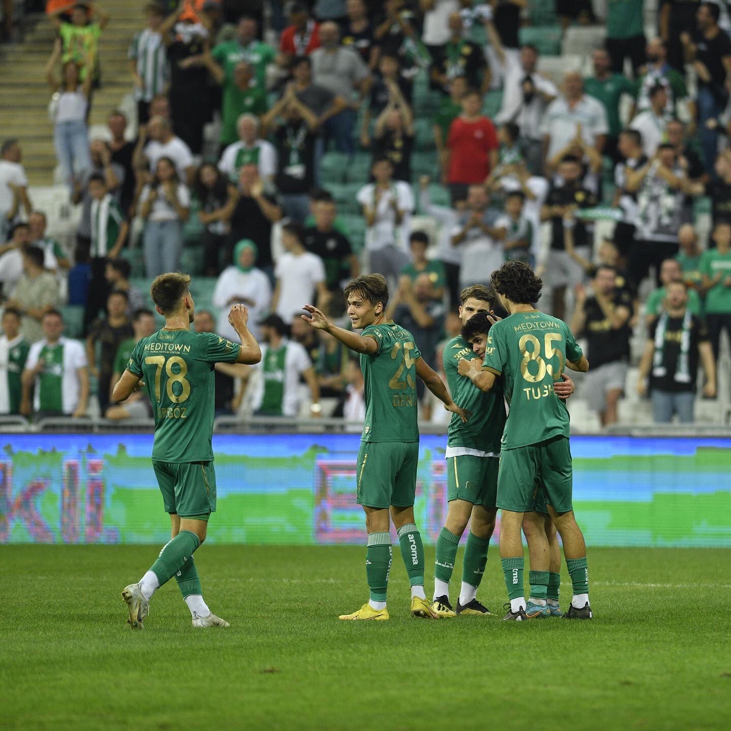2.Lig Beyaz Grup’ta 5. hafta sonuçları! Bursaspor kaçıncı sıraya çıktı? 2.Lig Beyaz Grup’ta 5. hafta sonuçları! Bursaspor kaçıncı sıraya çıktı?