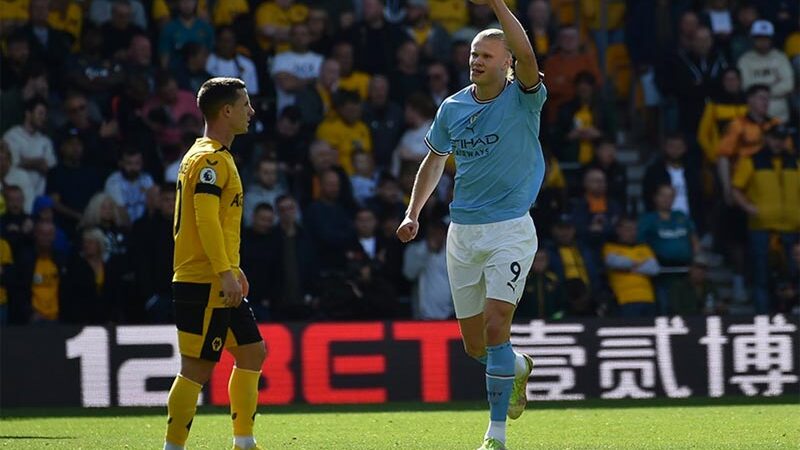 Haaland, Premier Lig tarihine geçti Manchester City'nin yıldızı Erling Haaland, Wolverhampton deplasmanında attığı golle Premier