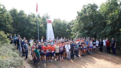 İnegöllü doğaseverler, şehitlerin anısına yürüdü