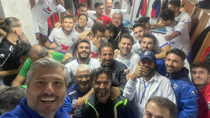 2.Lig’deki Bursa ekibinden süper skor! Zirveye yelken açtı… TFF 2.Lig Kırmızı Grup'ta yer alan Bursa ekiplerinden TECO Karacabey