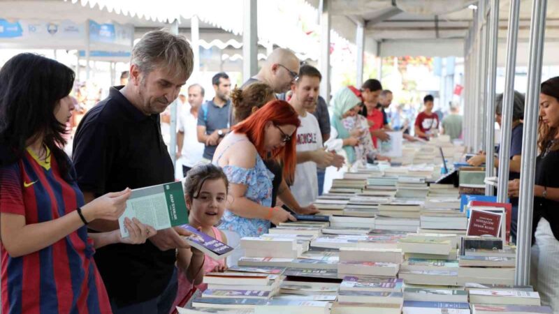 Mudanya 4. Kitap Fuarı sona erdi Mudanya Belediyesi’nin Yayıncılar Kooperatifi (YAYKOOP) işbirliğiyle bu yıl 4.’sünü düzenlediği