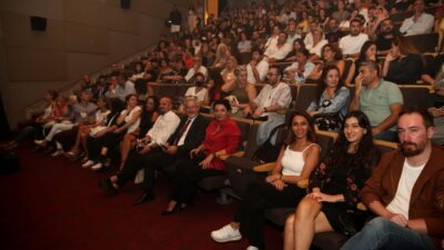 Nilüfer Kent Tiyatrosu yeni sezonu sanat yönetmenliğini Murat Daltaban’ın yaptığı