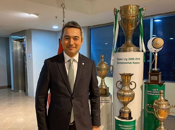 Bursaspor Başkanı Banaz FİNAL’in canlı yayın konuğu! Bursaspor Başkanı Banaz FİNAL’in canlı yayın konuğu!