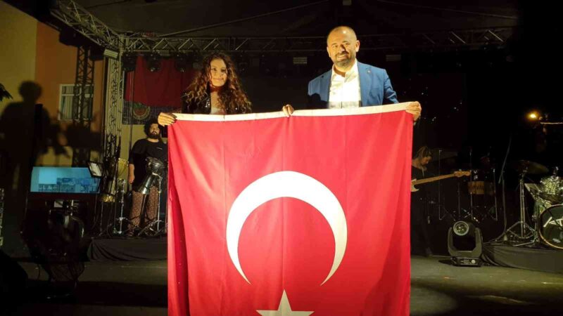 Orhaneli’nin düşman işgalinden kurtuluşunun 100. yılı kutlandı Orhaneli’nin düşman işgalinden kurtuluşunun 100. yılı çeşitli etkinliklerle kutlandı. Mehter