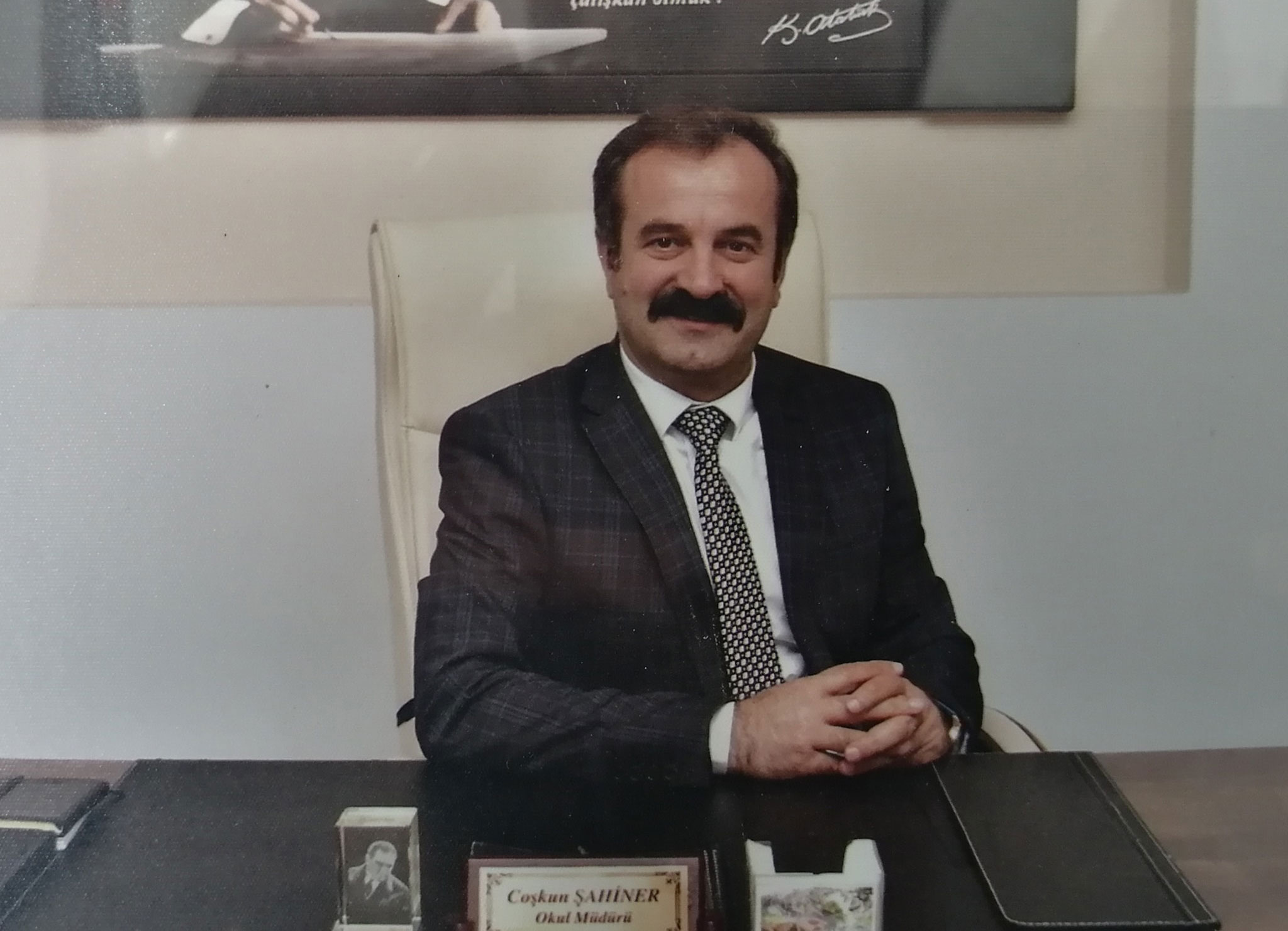 Bursa’da okuldaki dansözlü eğlencede yeni gelişme! Müdür sınıf öğretmeni olarak atanınca dava açtı Bursa’da okuldaki dansözlü eğlencede yeni gelişme! Müdür sınıf öğretmeni olarak atanınca dava açtı