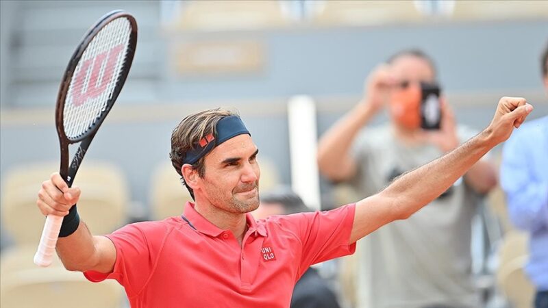 Kariyerinde 20 grand slam şampiyonluğu bulunan 41 yaşındaki İsviçreli sporcu,