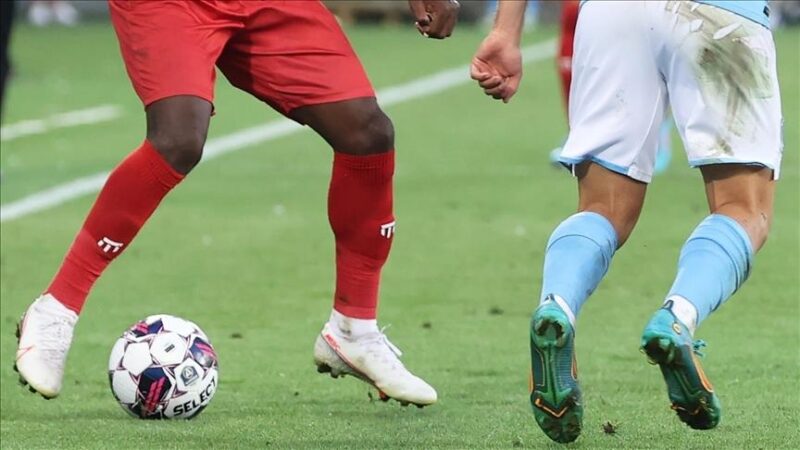 Spor Toto Süper Lig'de mücadele eden 19 kulübün 18'i toplam