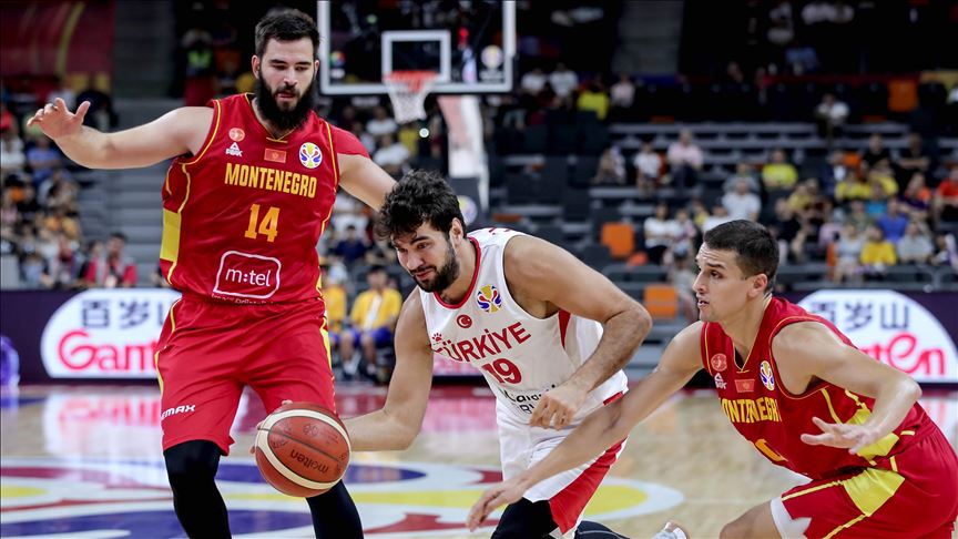 12 Dev Adam EuroBasket’e galibiyetle başladı