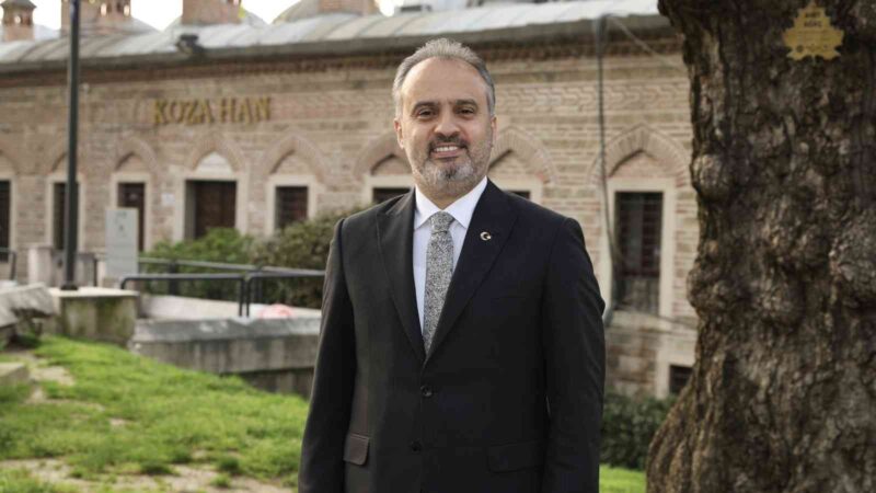 UNESCO’dan Bursa’ya yeni bir paye daha Tarihi yapı ve anıtlarıyla UNESCO şehri, yine ‘zanaat ve halk
