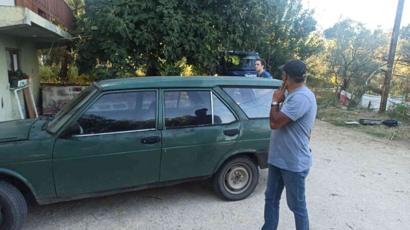 Yalova’dan çaldıkları otomobille Orhangazi’de yakalandılar Orhangazi Emniyet Müdürlüğü Asayiş Büro Ekipleri, Süpürgelik Mevkiinde çekici üzerinde