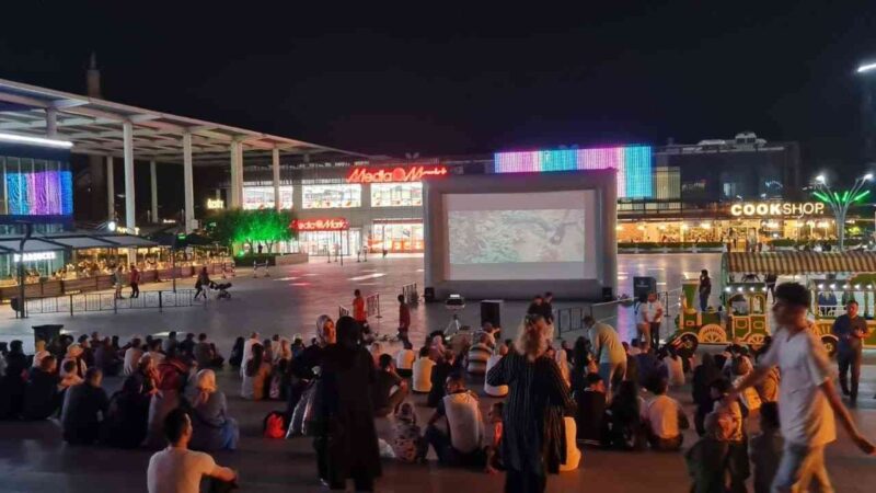 ‘Yed-İ Velayet 7 Vilayet Kısa Film Festivali’nin halk gösterimleri sona erdi Kültür Turizm Bakanlığı, Sinema Genel Müdürlüğü ve Bursa Ticaret ve