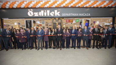Özdilek’in 10. departman mağazası hizmetinizde