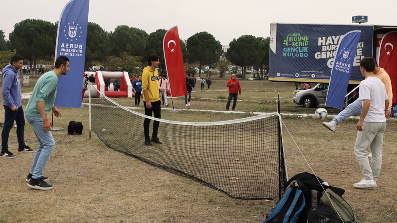 Bursa’da üniversitelilere ‘Hoş geldin’ şöleni