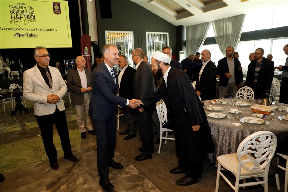 Din görevlileri İnegöl Belediyesi’nin misafiri oldu