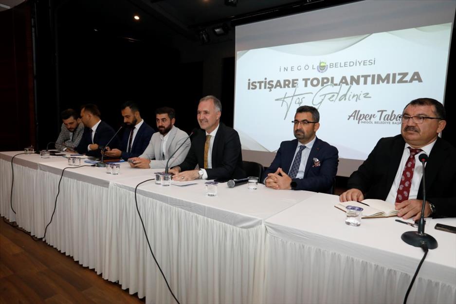 İnegöl’de muhtarlarla istişare toplantısı düzenlendi