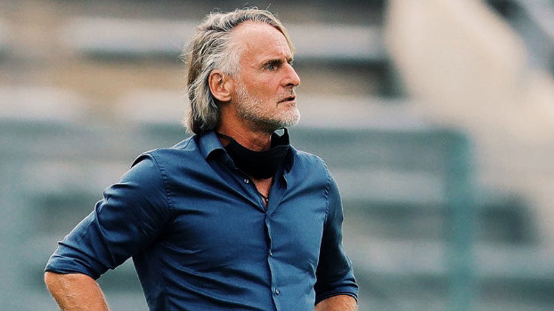 İskenderunspor’da Riekerink ile yollar ayrıldı TFF 2. Lig ekiplerinden İskenderunspor, kulüpte üst yöneticilik görevini yürüten