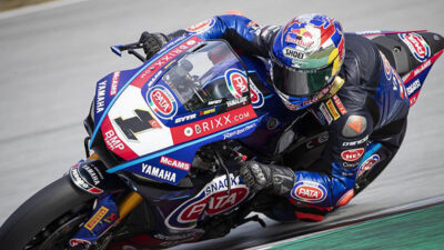 Milli motosikletçilerimiz piste çıkıyor