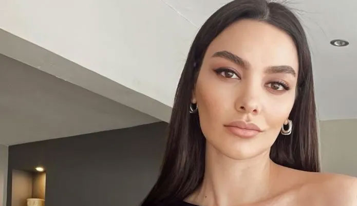 Makyajsız fotoğrafı paylaşılan güzel oyuncuya destek yağdı