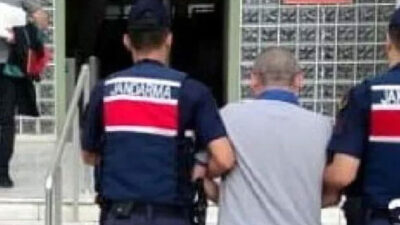 Meslekten ihraç edilen öğretmene FETÖ’den tutuklama