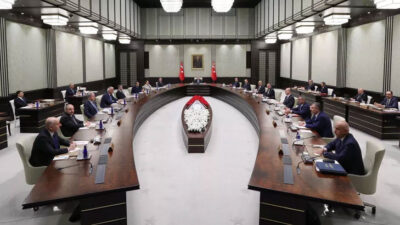 Gözler Pazartesi gününe çevrildi! Sözleşmeli personel kadro gelecek mi?