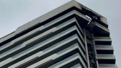 Kadıköy’deki yangında hasar gün aydınlanınca ortaya çıktı