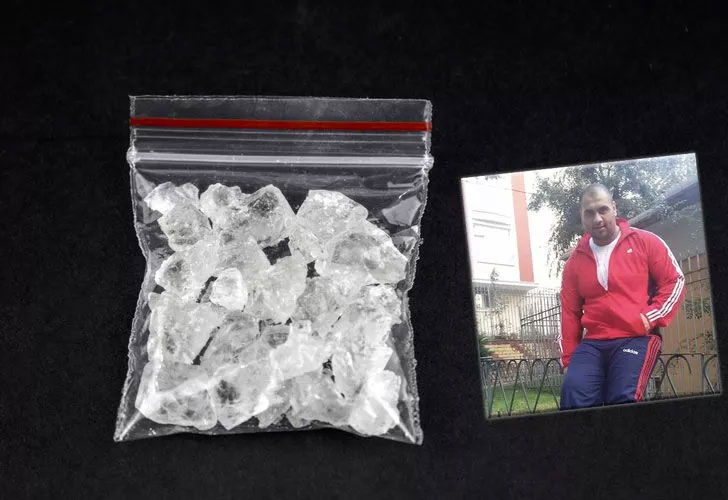 Annesini öldürüp kafasını balkondan atmıştı! Bonzaiden kurtulduk şimdi de o zehir… Annesini öldürüp kafasını balkondan atmıştı! Bonzaiden kurtulduk şimdi de o zehir…