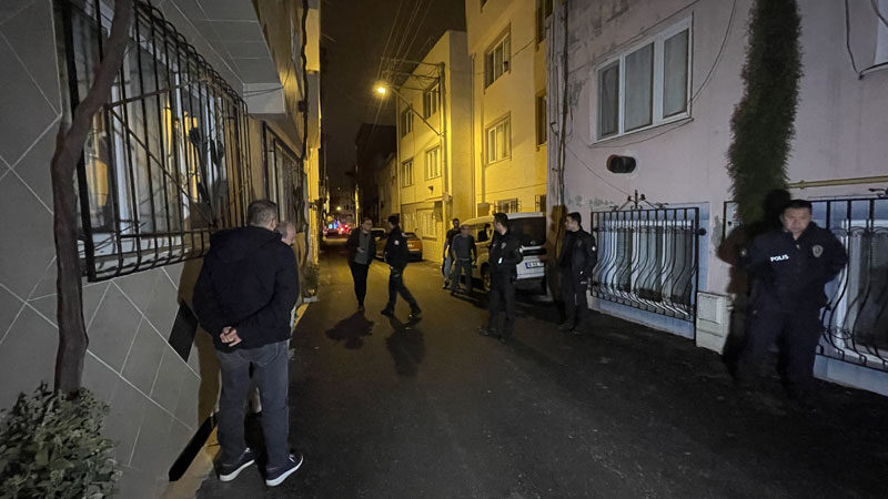 Bursa'nın Yıldırım ilçesinde 3 katlı binanın terasından düştüğü iddia edilen