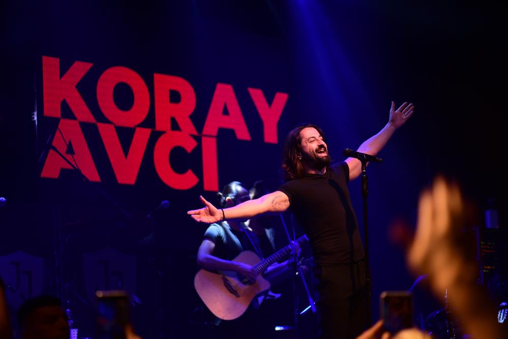 Koray Avcı’dan Bursa’da unutulmaz konser