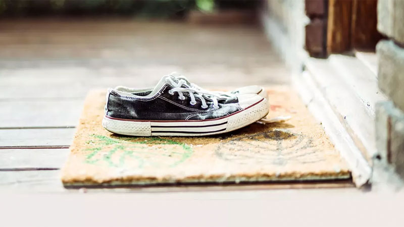 Kapıya ayakkabı bırakana Yargıtay’dan kötü haber Kapıya ayakkabı bırakana Yargıtay’dan kötü haber