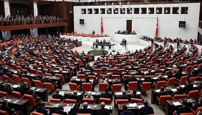 Lübnan tezkeresi Meclis’te kabul edildi