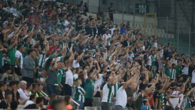 Bursaspor maçında istifa sesleri!