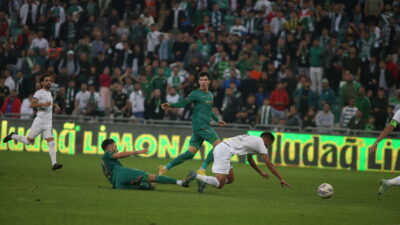 Bursaspor’a yazık oldu! Son dakikalarda yıkıldı…