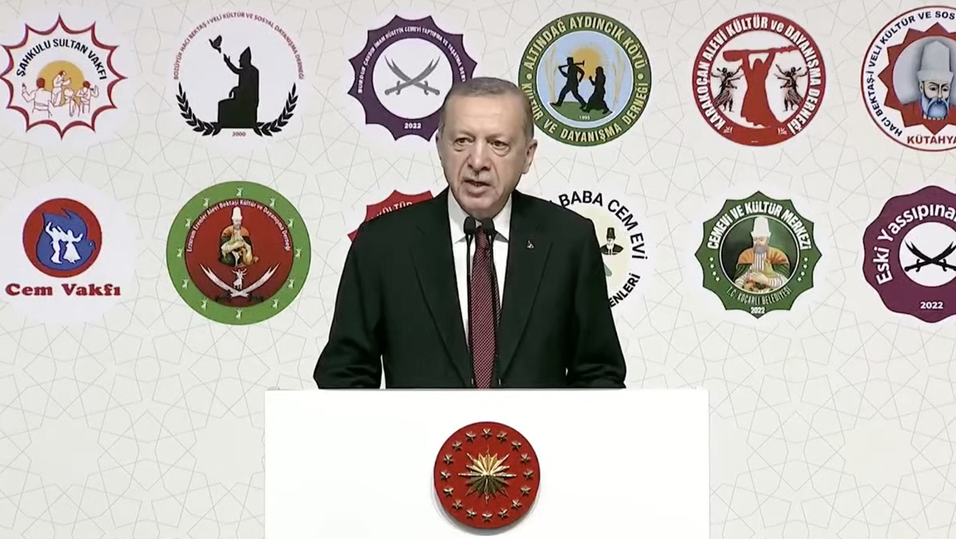 Cumhurbaşkanı Erdoğan açıkladı: Cemevleri için yeni adımlar