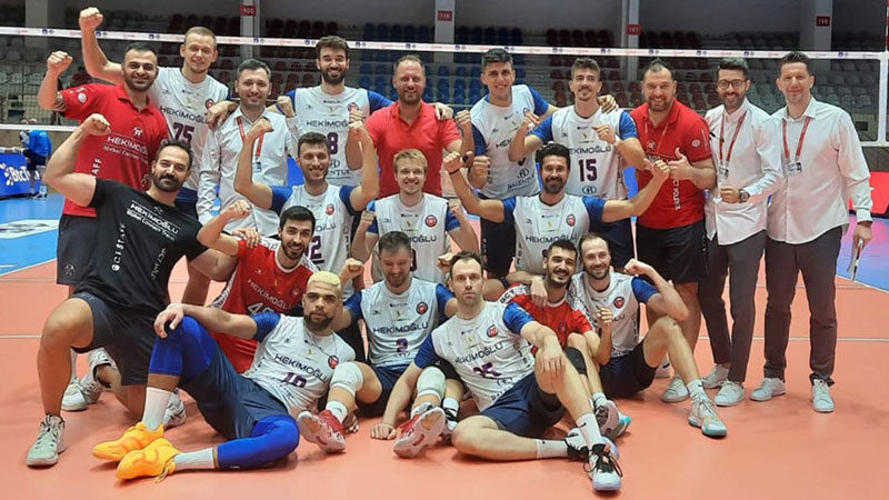 AXA Sigorta Efeler Ligi’ndeki Bursa ekibi Hekimoğlu Global Connect Travel