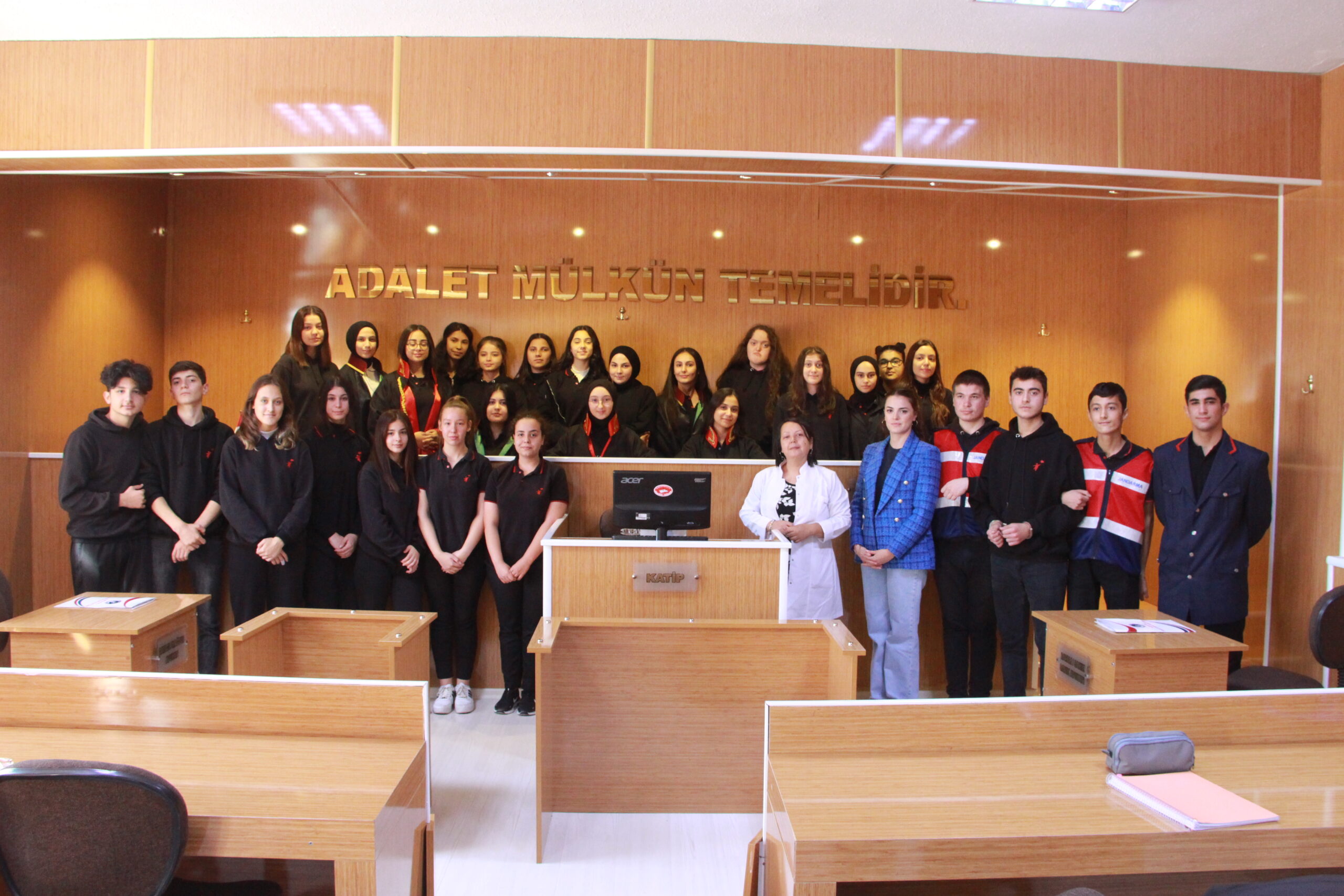 Bursa’daki bu okulda eğitim çok farklı! Her sınıfından meslek fışkırıyor… Bursa’daki bu okulda eğitim çok farklı! Her sınıfından meslek fışkırıyor…