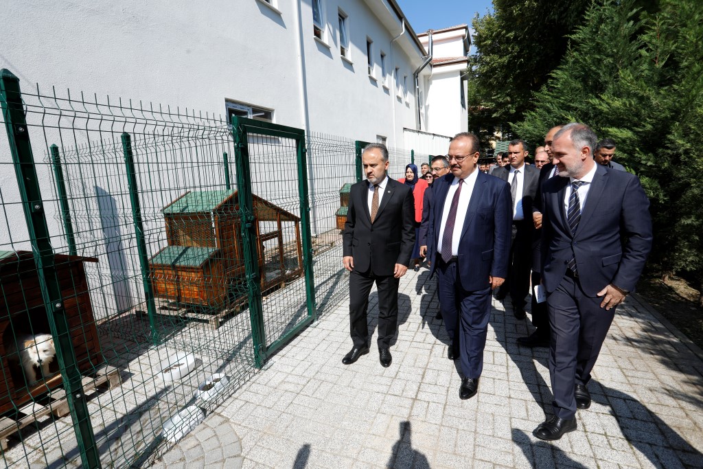 Her Okula Bir Pati Projesi engelli öğrencilerle buluştu