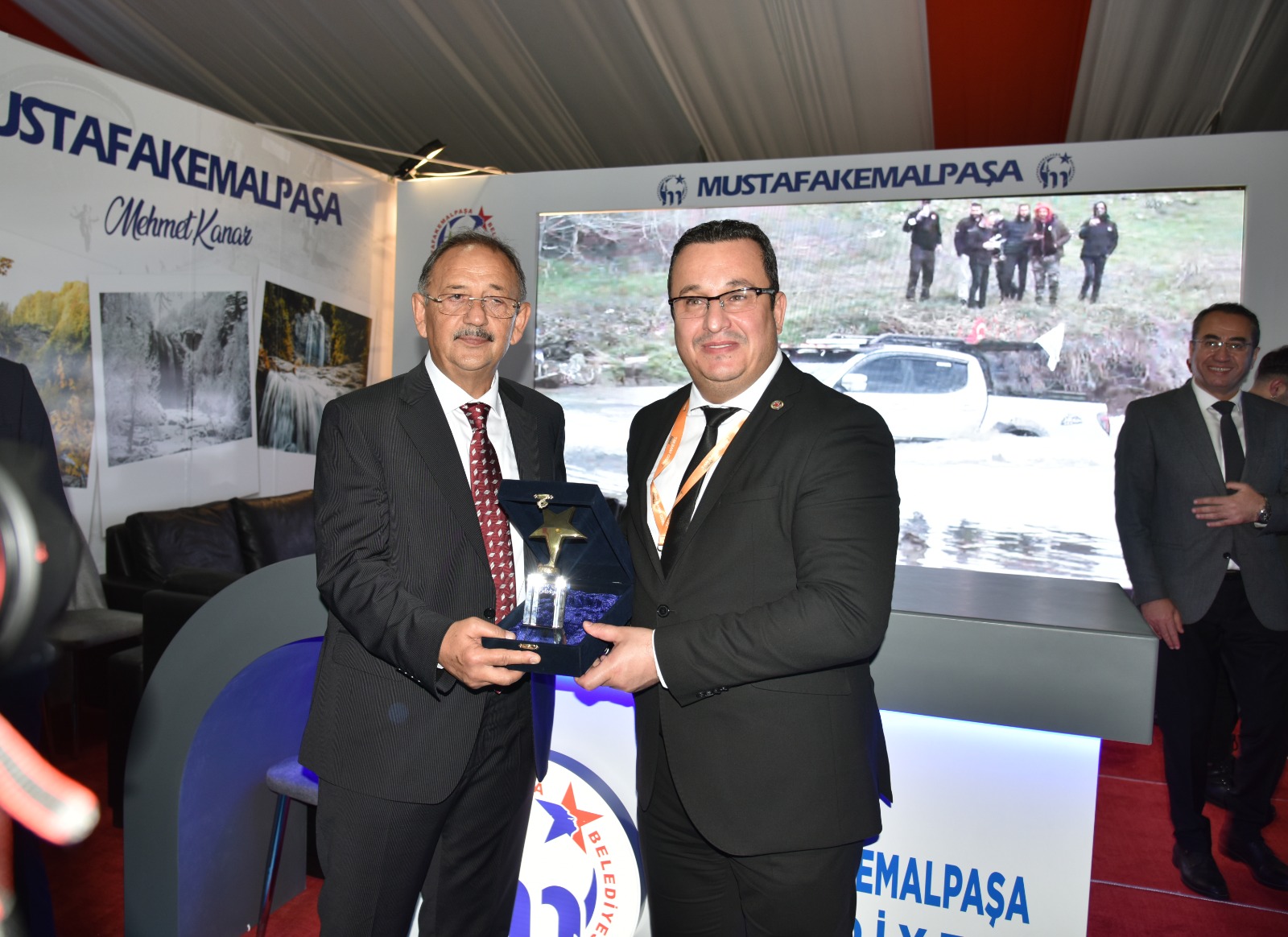 Tam Bana Göre Festivali’nde Başkan Kanar’a başarı ödülü