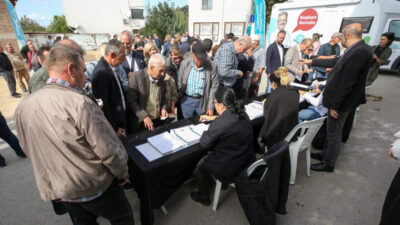 Doğanköy’de hak sahipleri tapularına kavuştu