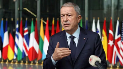 Bakan Akar’dan Yunanistan’a ‘diyalog’ çağrısı