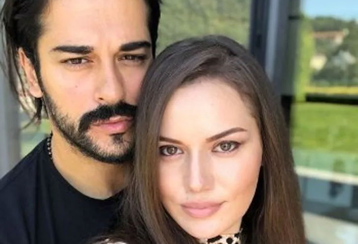 Fahriye Evcen’in hamilelik pozu hayran bıraktı!
