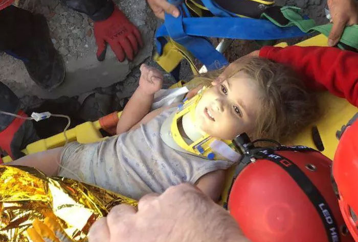 İzmir depremin sembolü olmuştu! Ayda’nın babası, geçen 2 yılı anlattı