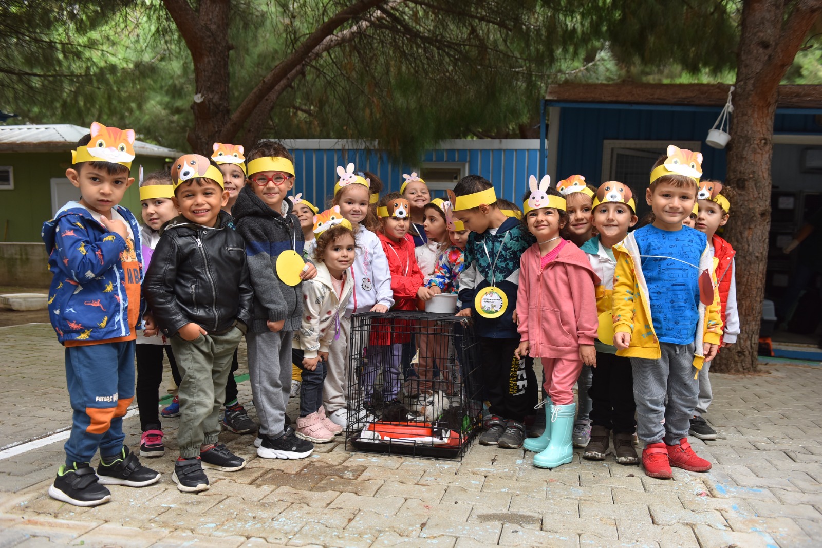 Miniklerden can dostlara ziyaret