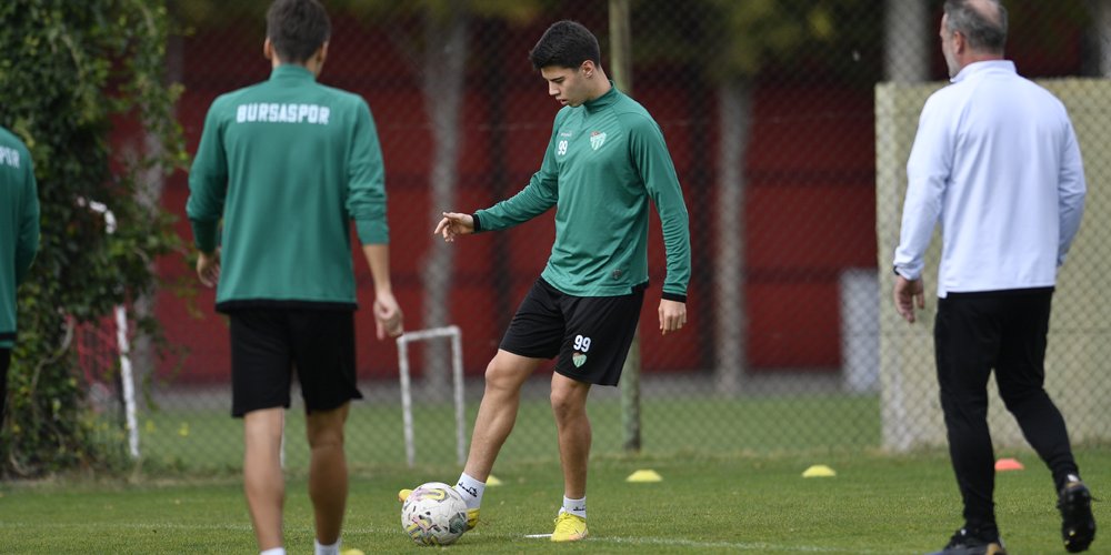 Bursaspor’da hazırlıklar tamam! Maç saati bekleniyor Bursaspor’da hazırlıklar tamam! Maç saati bekleniyor