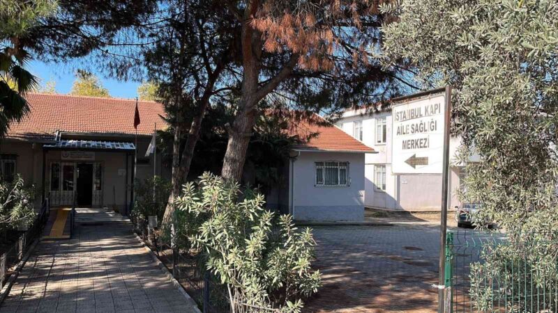 Bursa’da sağlık ocağını soydular Bursa’nın İznik ilçesinde bir sağlık ocağı hırsızlar tarafından soyuldu.